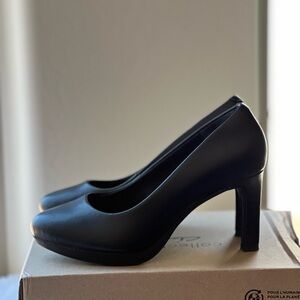 Clarks Ambyr Joy size 6W
